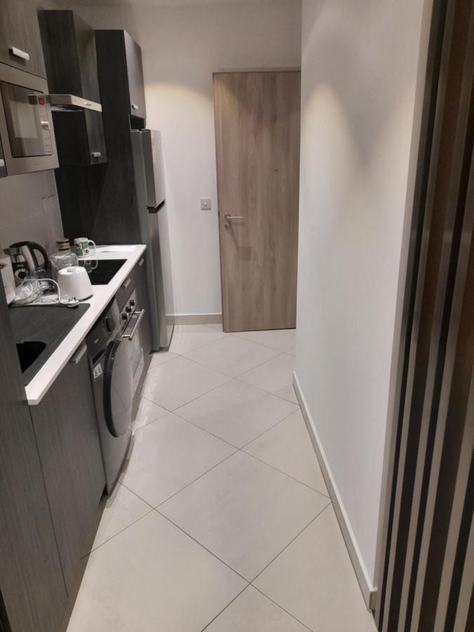 The Lennox D-Plus Apartments Акра Екстериор снимка