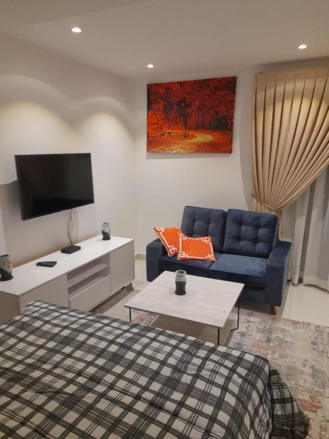 The Lennox D-Plus Apartments Акра Екстериор снимка